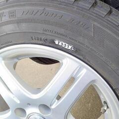 冬 14インチ 日本製 175/70R14【富山】ヴィッツ アクア ポルテ カローラ フィールダー フィット モビリオ エアウェイブ 中古4本の画像