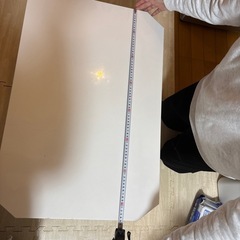 折り畳みテーブルの画像