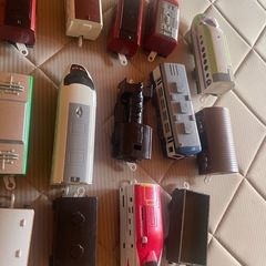 大量プラレール　電車の画像