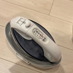 Panasonic コードレス
スチームアイロン　の画像