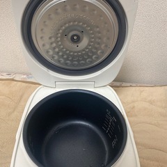 炊飯器の画像