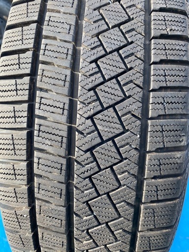 最終値下げ!! ￥44000⇒￥30000!!!!/ PIRELLI   ICE ZERO  215/55R17  スタッドレスタイヤ