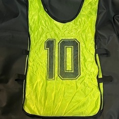 ビブス 10番はストライカーの番号の画像