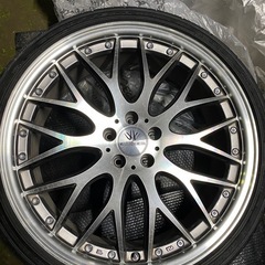 ロクサーニ19インチの画像