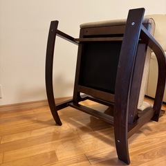 ゆうゆう座 トヨモク 豊橋 ベージュ ロッキングチェア アームレストの画像