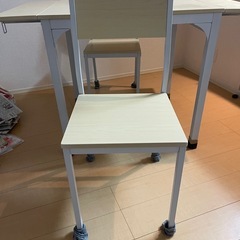 ダイニングテーブルセット　２人用　の画像