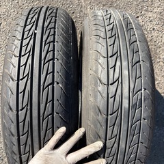 タイヤ4本の画像