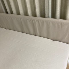 IKEA ベッドフレーム+マットレス セット クイーンサイズの画像