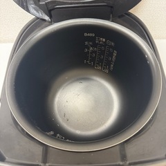 【2018年製】象印 IH炊飯器 極め炊き 黒まる厚釜 ブラウン 5.5合 NP-VJ10-TAの画像