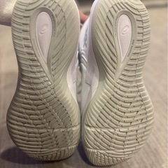 asics NOVA SURGE3バスケットボールシューズの画像