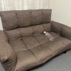 本日0円　近場なら運びます　ソファ２つセット　IKEAの1人チェア　　1.5人ソファの画像