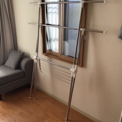 伸縮X型物干し／ニトリ／折りたたみ可の画像