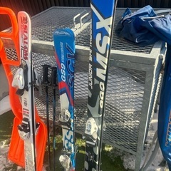 スキー板　ストック　計6点セットの画像