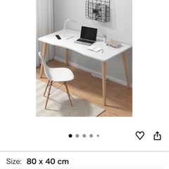 椅子とパソコンデスクセットの画像