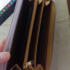 ムラ染めレザー調の長財布　の画像