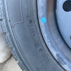 スタッドレスタイヤの画像