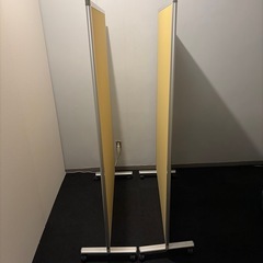 移動式パーテーションの画像
