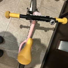 ストライダー 美品 スタンド付きの画像