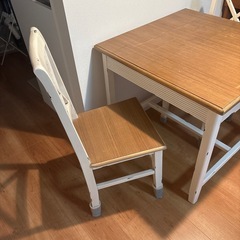 ダイニングテーブル　北欧風　アンティーク調の画像