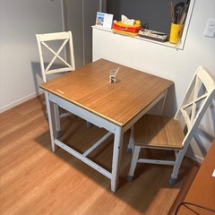 ダイニングテーブル　北欧風　アンティーク調の画像