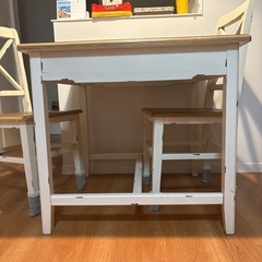 ダイニングテーブル　北欧風　アンティーク調の画像