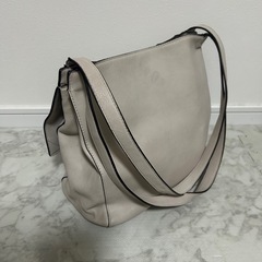 TRIDEEP ハンドバッグの画像