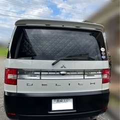 マットブラック ツートンカラーでかっこいい！ 三菱 デリカD5の画像