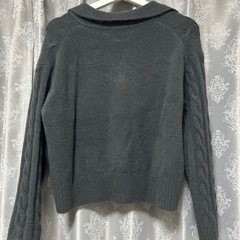 GU セーターの画像
