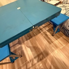 アウトドアテーブルの画像