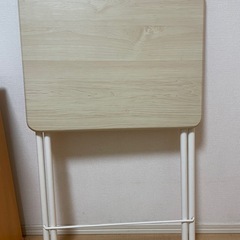 折りたたみローテーブルの画像