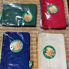 マーモットのもっとっと もこもこ刺繍ポーチの画像