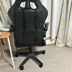 ゲーミングチェアの画像