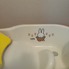 miffy ベビーバスの画像