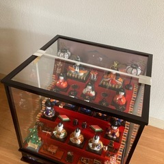 雛人形　ガラスケース入りの画像