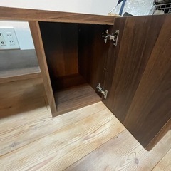テレビボードの画像