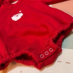 クリスマス　ベビー　裏起毛サンタロンパースセット　80cm　の画像