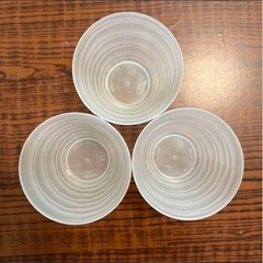プラスチック　容器　3点の画像
