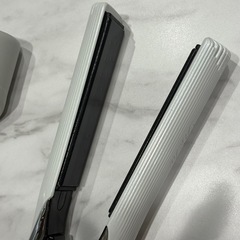リファ　ストレートアイロン　ジャンク品の画像