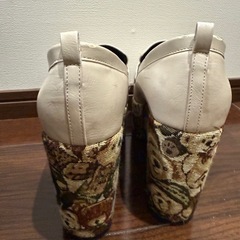 YOSUKE 厚底ローファーの画像