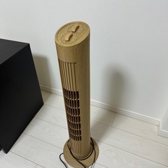 タワー型扇風機の画像