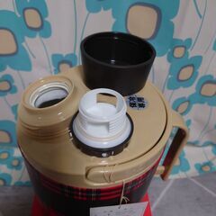 新品箱入り【保冷容器／3.1L】日本製の画像