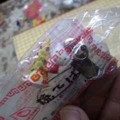 マルちゃん焼きそば　キティコラボ　根付ストラップ　の画像