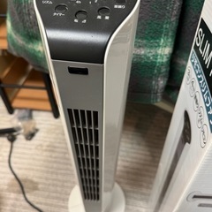 タワー型扇風機の画像