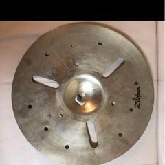 本日引渡限定価格 ZILDJIAN A CUSTOM ジルジャン Aカスタム 18ブリリアント シンバル　ドラムシンバルの画像