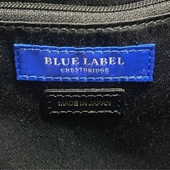 ブルーレーベルクレストブリッジ PVC加工赤チェックトートバッグの画像