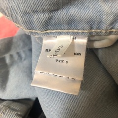 ダメージパンツの画像