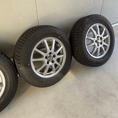 プリウス30.50 スタッドレス４本セット　の画像