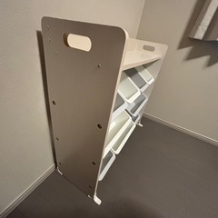 【美品】おもちゃ収納 棚　ラック お片付け 収納ラック おもちゃ箱 天板付キッズトイハウスラック ミッキー&ミニー の画像