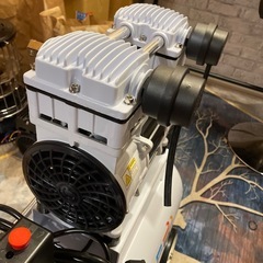 エアーコンプレッサー　50リットルの画像