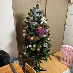 クリスマスツリーの画像
